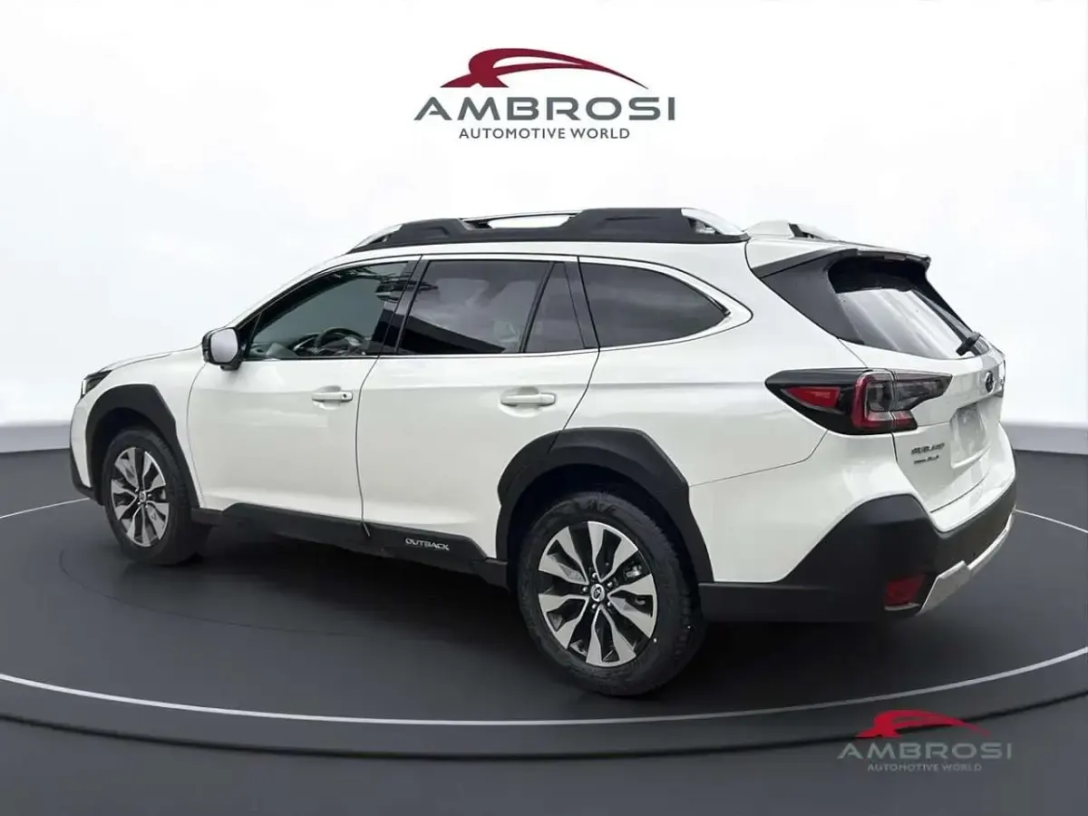 Nuova Subaru Outback Premium 169 CV (124 kW) 2026 Crystal white pearl SUV