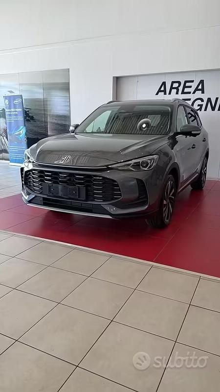 Nuova MG HS 2025 SUV