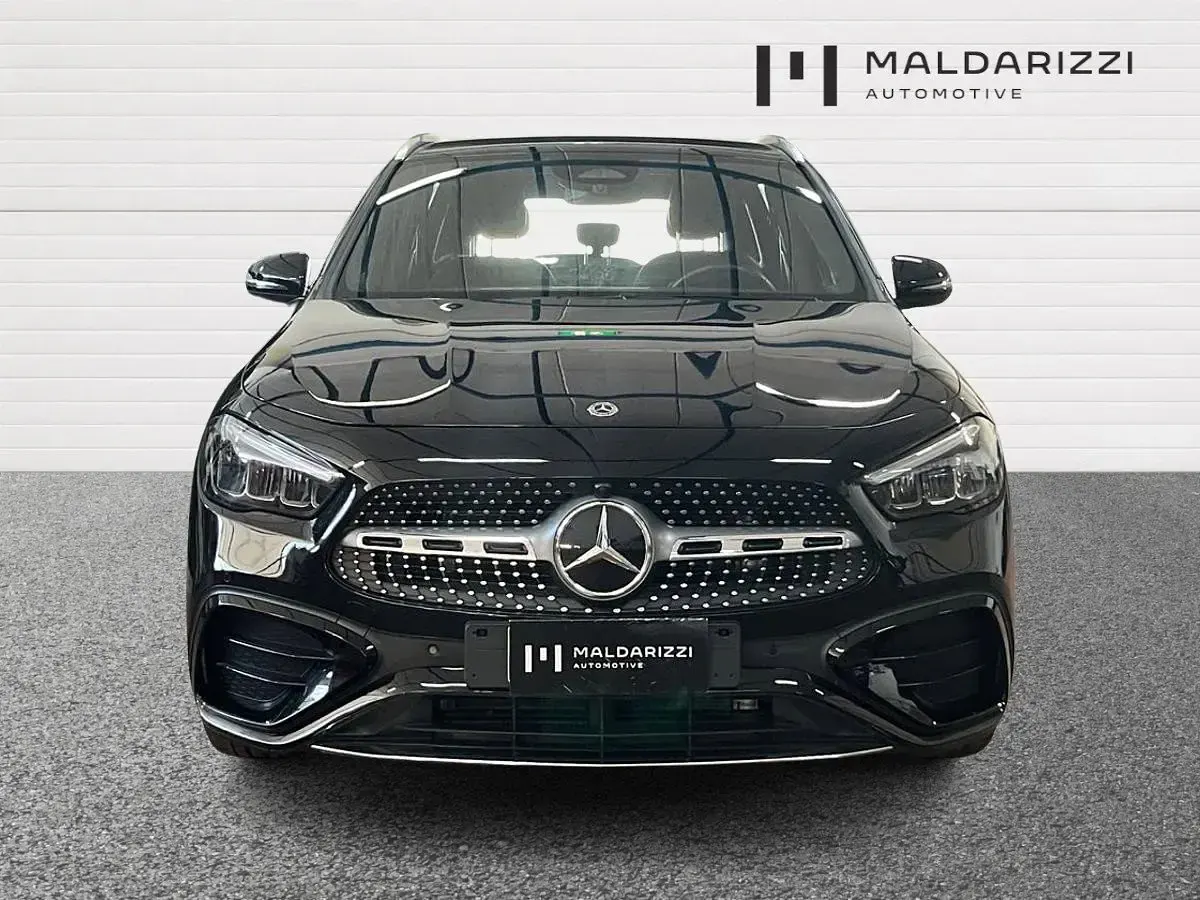 Usata Mercedes GLA200 Advanced Plus 150 CV (110 kW) 2023 Nero SUV