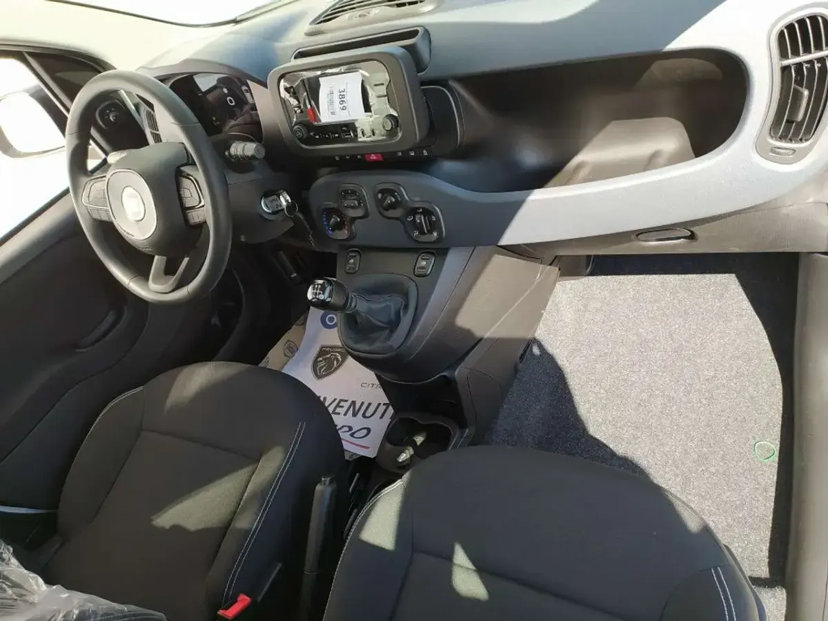 Nuova Fiat Panda Icon 65 CV (47 kW) 2026 Bianco Utilitaria