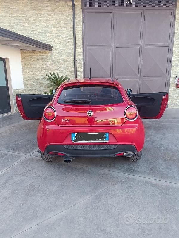 Usata Alfa Romeo MiTo 95 CV (69 kW) 2010 Rosso Utilitaria