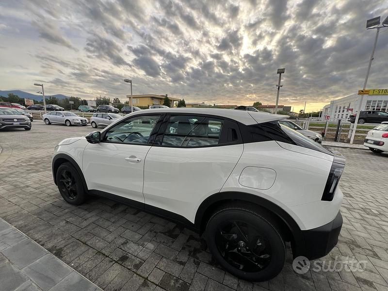 Nuova Alfa Romeo GT Junior 136 CV (100 kW) 2025 Bianco Berlina