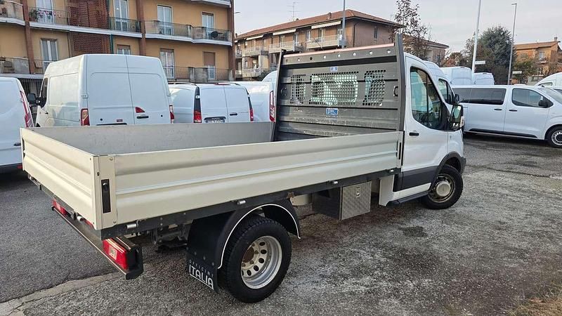 Usata Ford Transit 131 CV (96 kW) 2018 Bianco / pastello Furgone
