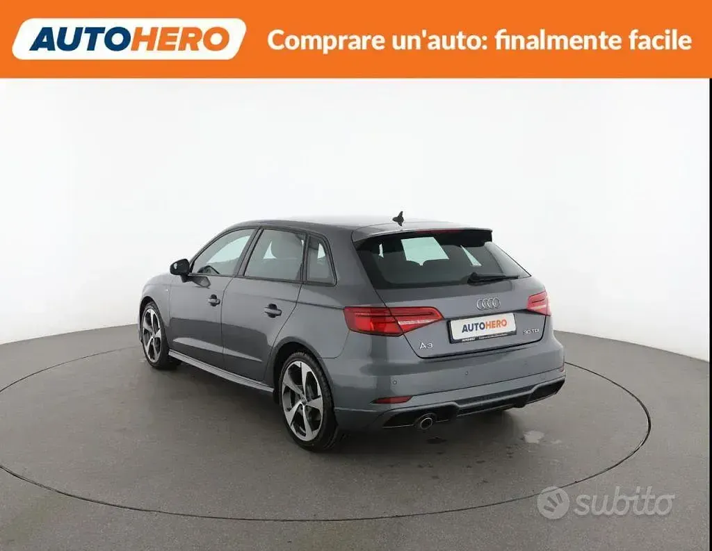 Usado Audi A3 116 CV (85 kW) 2019 Gris Berlina