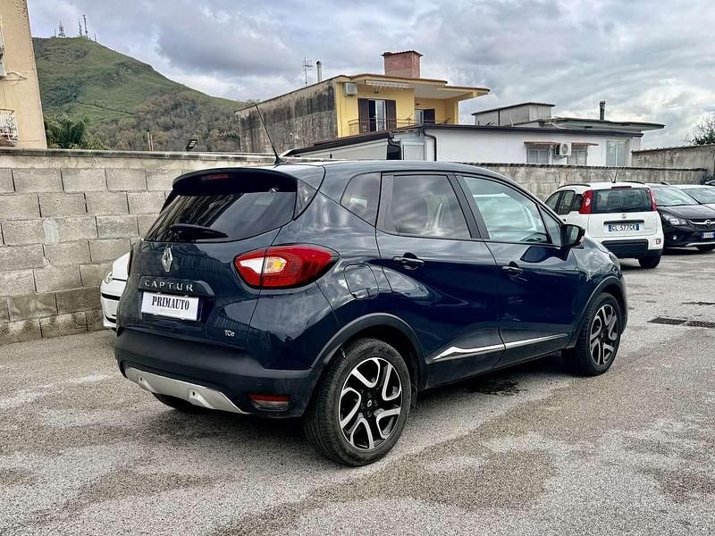 Usata Renault Captur 90 CV (66 kW) 2013 Grigio SUV