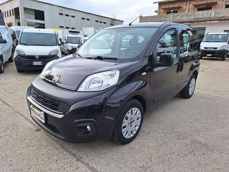 Usata Fiat Qubo Dynamic 95 CV (69 kW) 2017 Nero Monovolume
