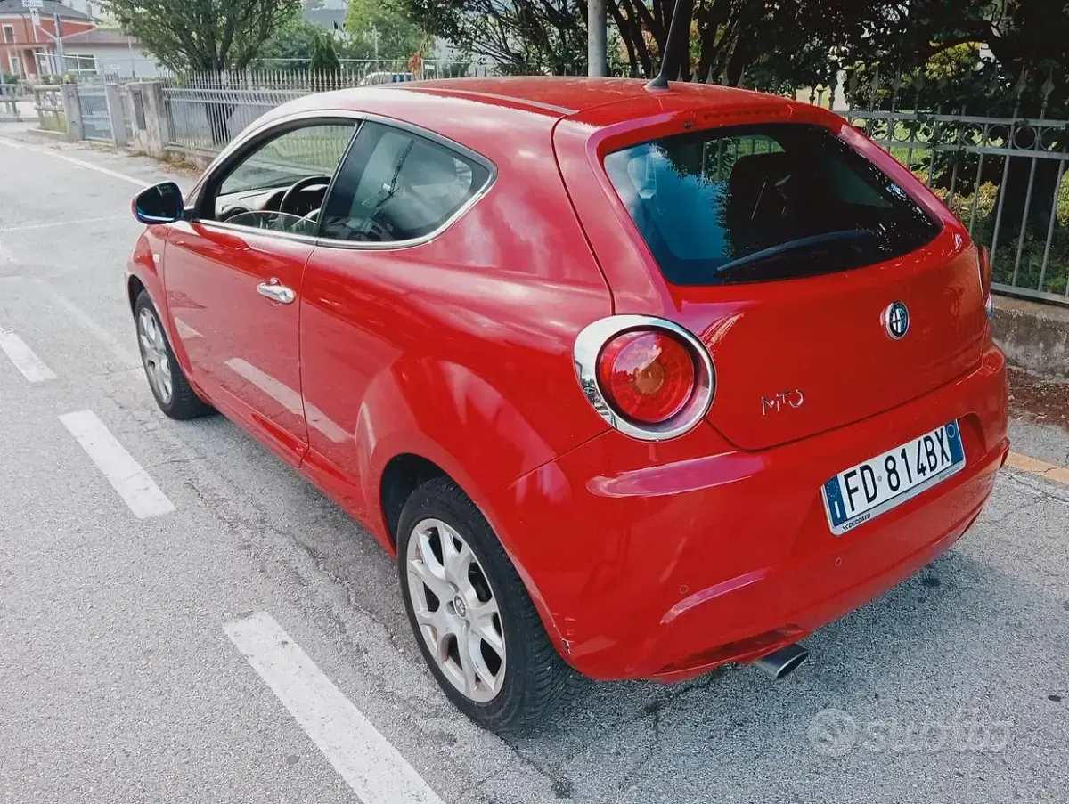 Usata Alfa Romeo MiTo 77 CV (56 kW) 2016 Rosso Utilitaria