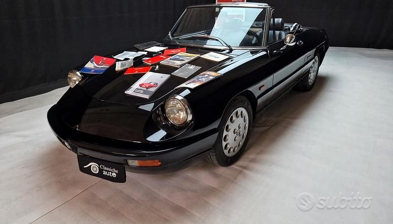 Usata Alfa Romeo Spider 130 CV (95 kW) 1992 Nero Cabrio