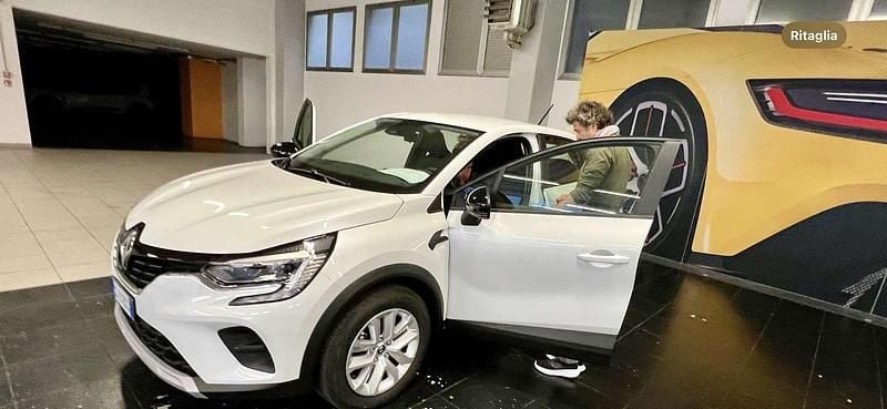 Usata Renault Captur Equilibre 101 CV (74 kW) 2024 SUV