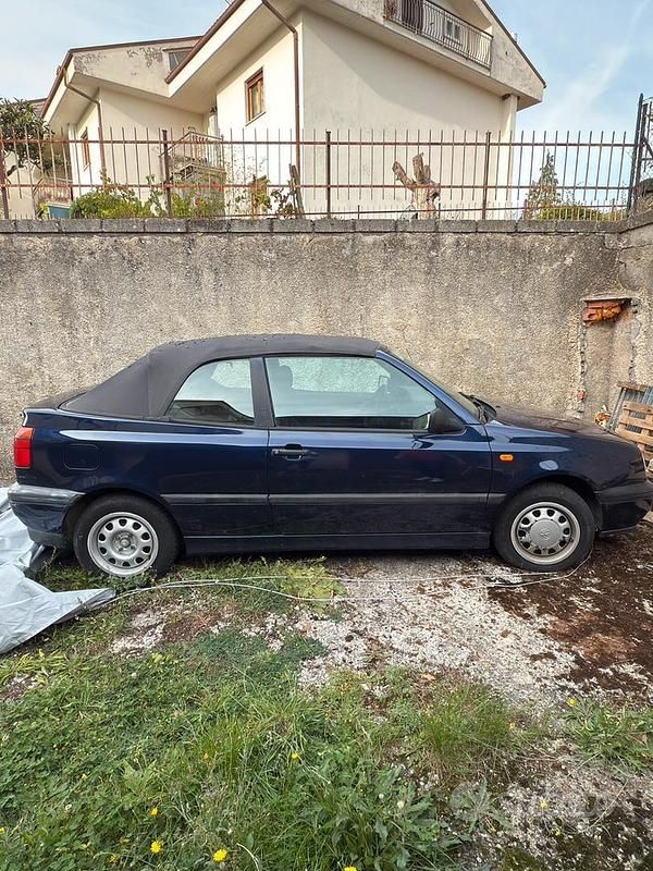 Usata VW Golf III 75 CV (55 kW) 1997 Blu Cabrio