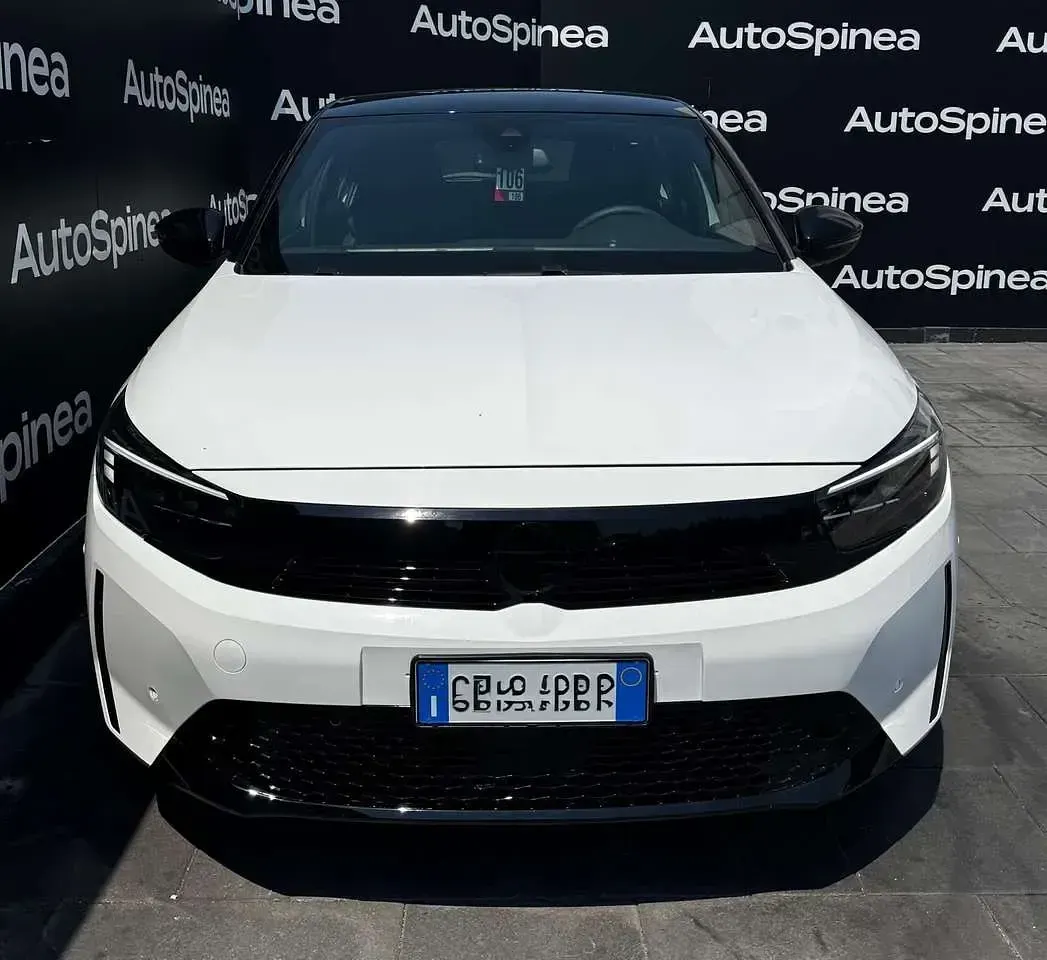Usata Opel Corsa 101 CV (74 kW) 2025 Bianco Utilitaria