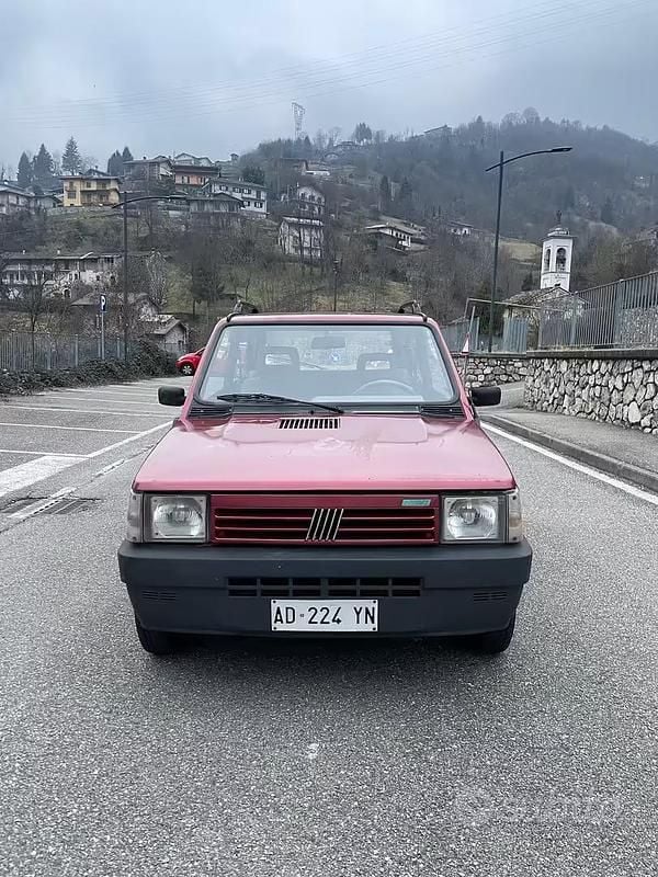 Usata Fiat Panda 4x4 Club 50 CV (36 kW) 1994 Marrone Utilitaria