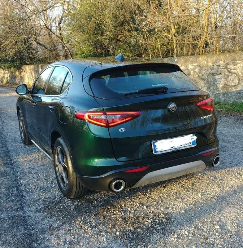 Usata Alfa Romeo Stelvio Ti 209 CV (153 kW) 2021 Verde SUV
