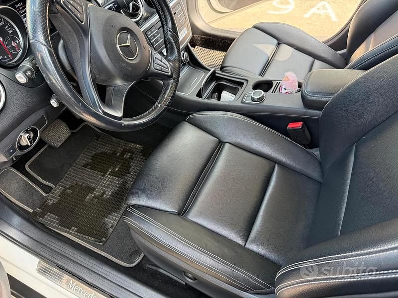 Usata Mercedes GLA200 136 CV (100 kW) 2019 Bianco SUV