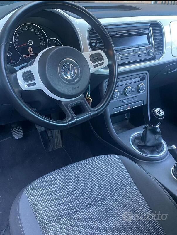 Usata VW Beetle 160 CV (117 kW) 2011 Utilitaria