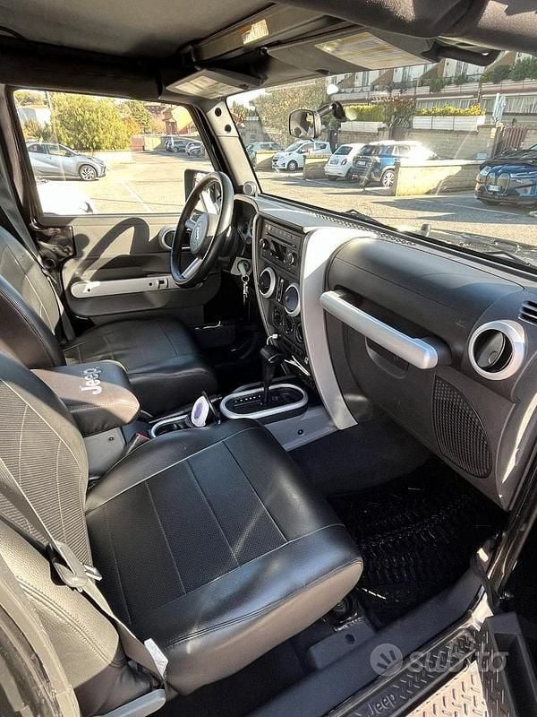 Begagnad Jeep Wrangler Sahara 177 HK (130 kW) 2009 Svart SUV