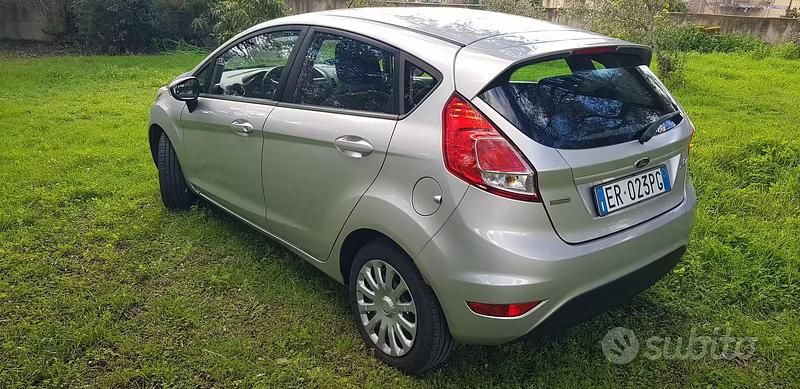 Usata Ford Fiesta 2013 Grigio Utilitaria