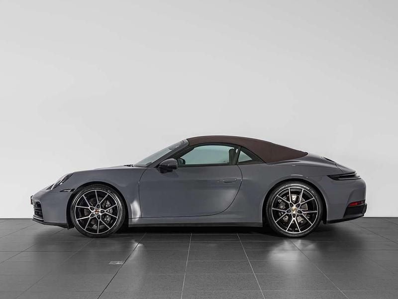 Usata Porsche 992 Sport 394 CV (289 kW) 2025 Grigio ardesia neo Cabrio