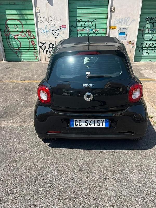 Usata Smart ForFour 2015 Nero Utilitaria