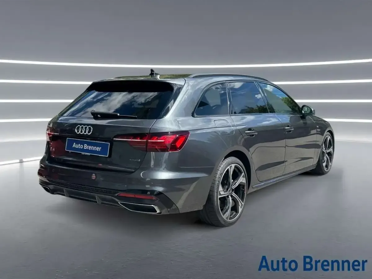 Usata Audi A4 S-Line 204 CV (150 kW) 2022 Grigio Station wagon
