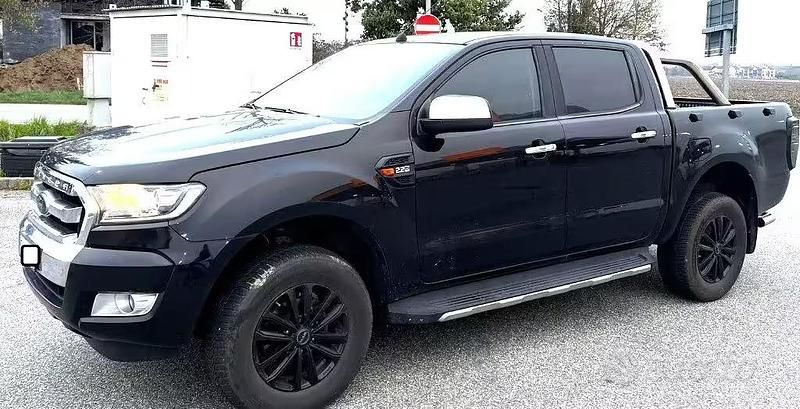 Usata Ford Ranger Limited 160 CV (117 kW) 2019 Nero Pick-up