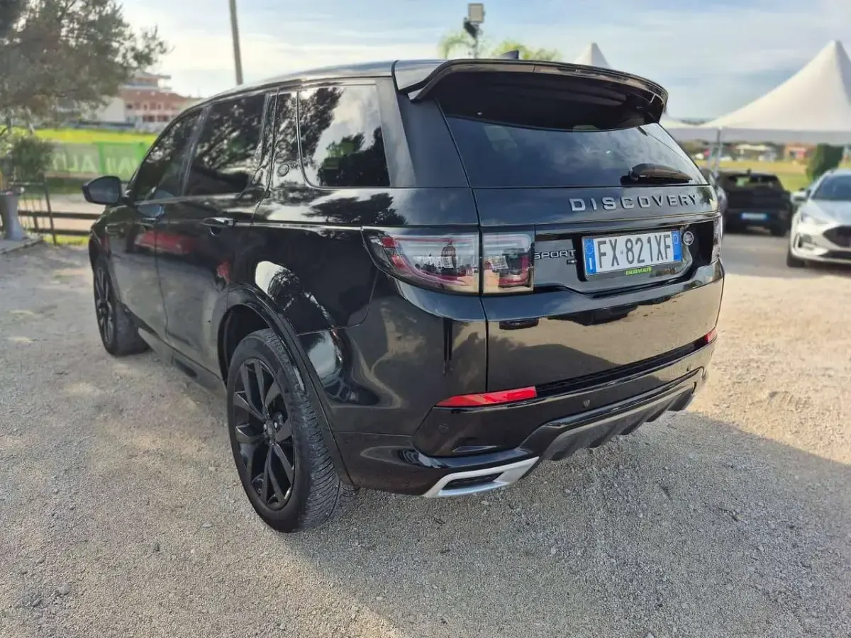 Usata Land Rover Discovery 5 R-Dynamic 150 CV (110 kW) 2019 Nero SUV