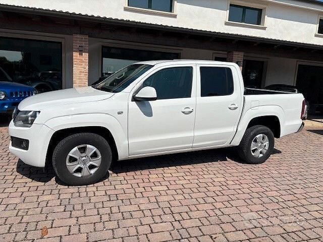 Usata VW Amarok 122 CV (89 kW) 2011 Bianco Pick-up