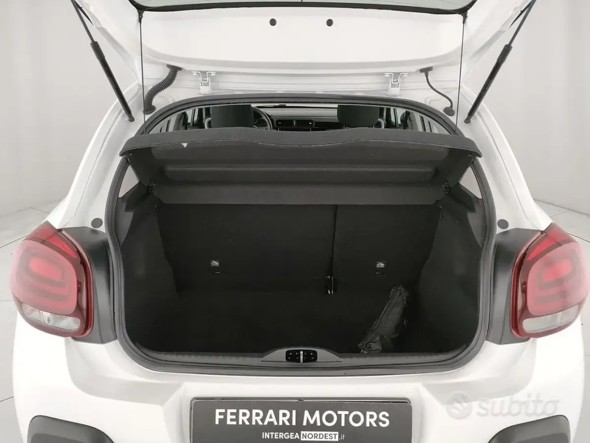 Usata Citroën C3 Feel 102 CV (75 kW) 2022 Bianco Utilitaria