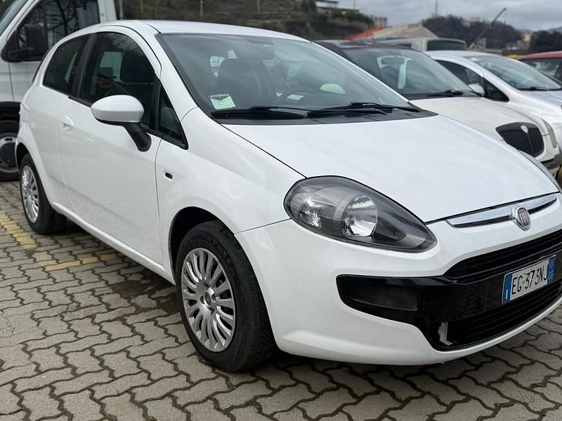 Usata Fiat Punto Evo S 69 CV (50 kW) 2011 Bianco Utilitaria