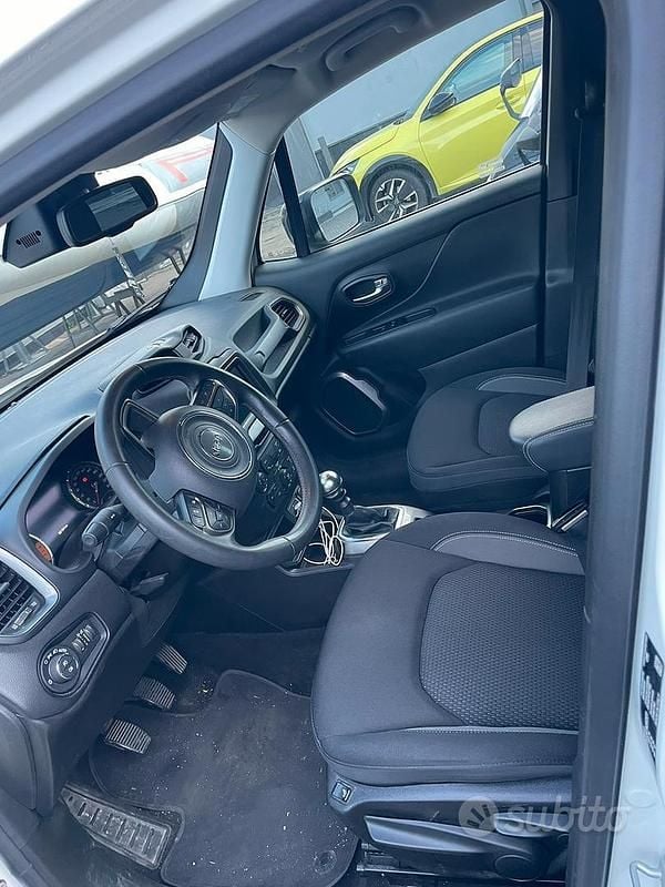 Gebraucht Jeep Renegade 120 PS (88 kW) 2022 Weiß SUV