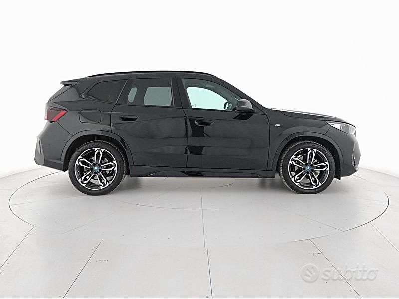 Usata BMW iX1 M Sport 150 kW (204 CV) 2024 Nero SUV