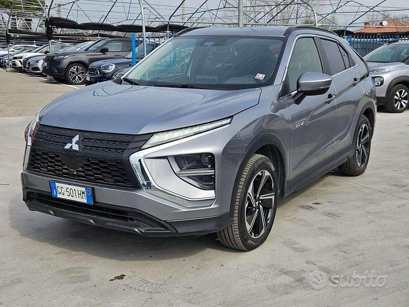 Usata Mitsubishi Eclipse Cross Instyle 98 CV (72 kW) 2022 Grigio SUV