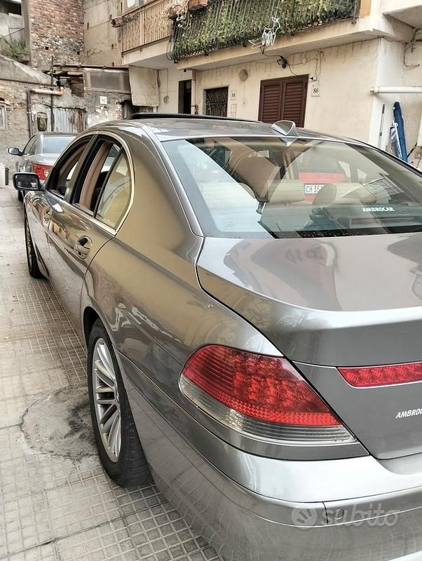 Usata BMW 730 231 CV (169 kW) 2005 Grigio Berlina
