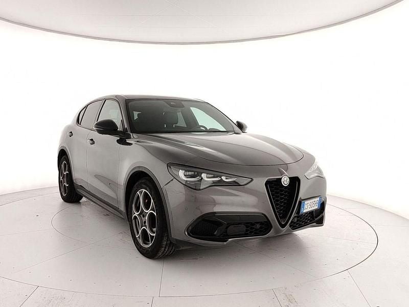 Grigio Usata 2024 Alfa Romeo Stelvio Sprint SUV | 32.900 € (Super prezzo) - Immagine 1/4
