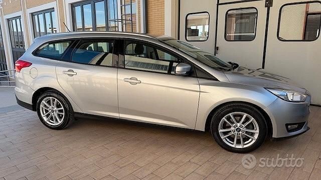 Begagnad Ford Focus Business Edition 120 HK (88 kW) 2018 Grå Kombi