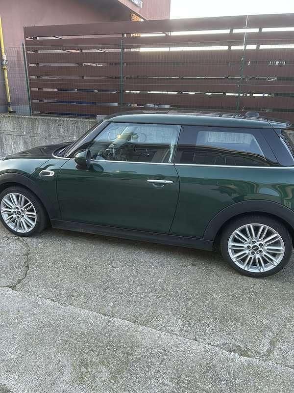 Usata Mini Cooper D 122 CV (89 kW) 2018 Utilitaria