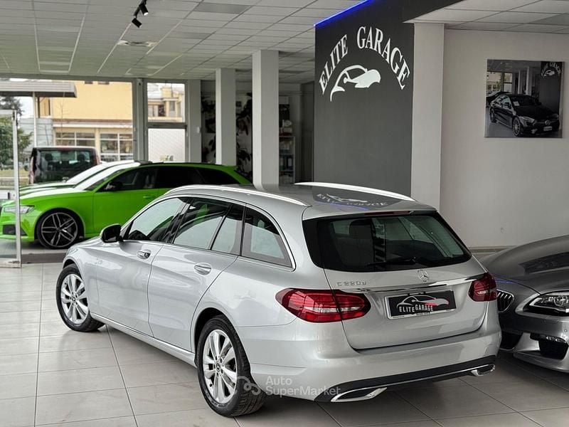 Usata Mercedes C220 Premium 194 CV (142 kW) 2018 Argento Station wagon