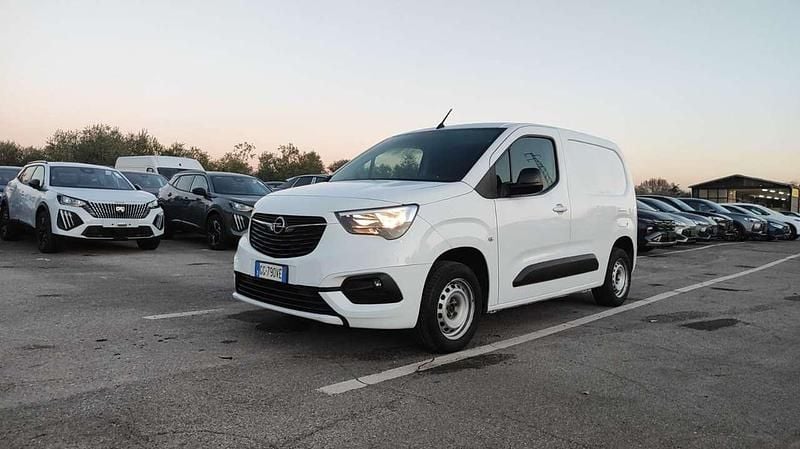 Bianco Usata 2022 Opel Combo S Furgone | 9300 € (Super prezzo) - Immagine 1/4