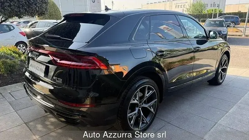 Usata Audi Q8 Comfort 286 CV (210 kW) 2023 Nero SUV