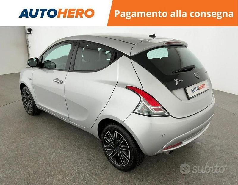 Usata Lancia Ypsilon S 69 CV (50 kW) 2020 Grigio Utilitaria