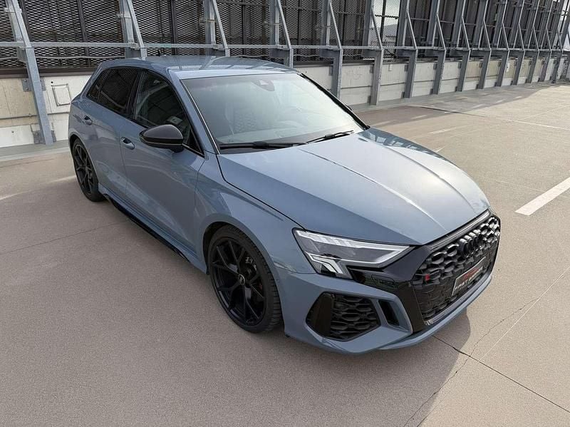 Usata Audi RS3 400 CV (294 kW) 2022 Kemora grey Berlina
