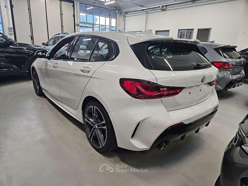 Usata BMW 118 M Sport 136 CV (100 kW) 2024 Alpine white Utilitaria