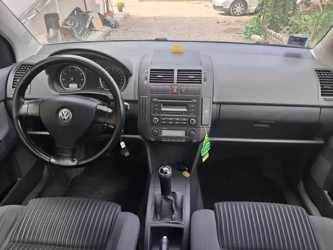 Usata VW Polo Comfortline 75 CV (55 kW) 2006 Grigio Utilitaria