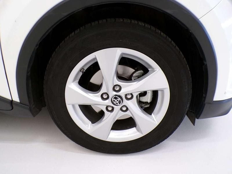 Usata Toyota C-HR Active 98 CV (72 kW) 2017 Bianco SUV