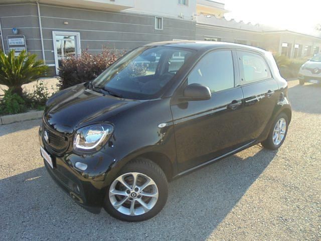 Usata Smart ForFour Passion 71 CV (52 kW) 2019 Nero Utilitaria