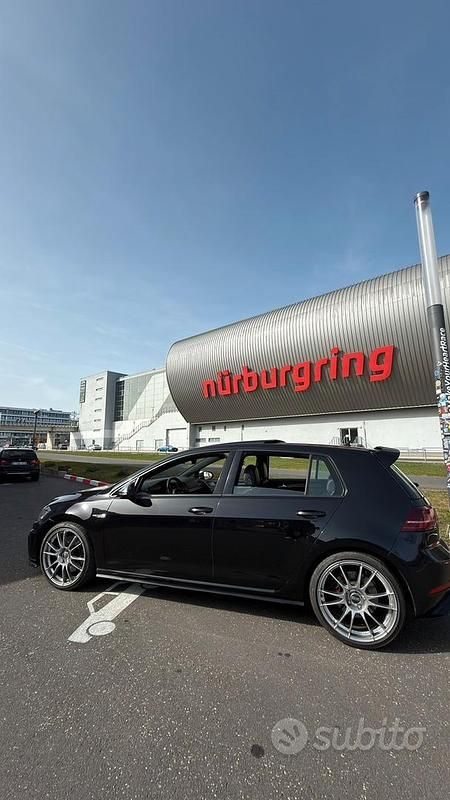 Usata VW Golf VII R 310 CV (228 kW) 2017 Nero Berlina