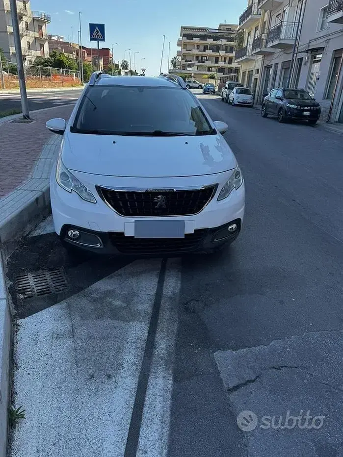Usata Peugeot 2008 99 CV (72 kW) 2016 Bianco SUV