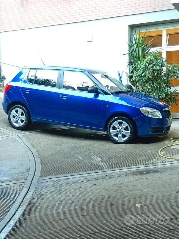 Usata Skoda Fabia Style 69 CV (50 kW) 2009 Blu/azzurro Utilitaria