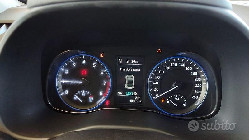 Usata Hyundai Kona 120 CV (88 kW) 2022 Grigio SUV