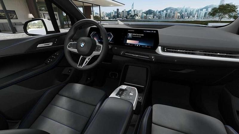 Nuova BMW 216 Active Tourer M Sport 122 CV (89 kW) 2026 Alpin white pastello Monovolume